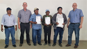 Acto de Entrega del Título de tierra a la Comunidad Koe Pyahu